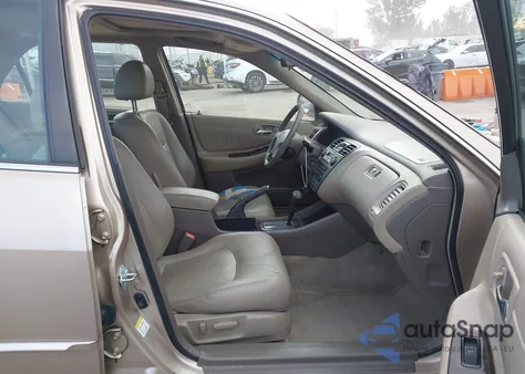 2001 Honda Accord 3.0 Ex from USA, damaged, VIN 1HGCG16591A059403